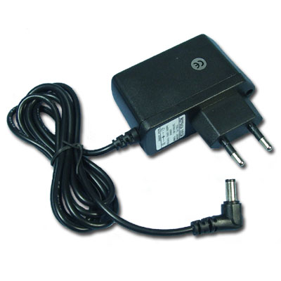 A-02-1: Adapteur d'alimentation standard Europ&eacute;en (par exemple France, Allemagne)